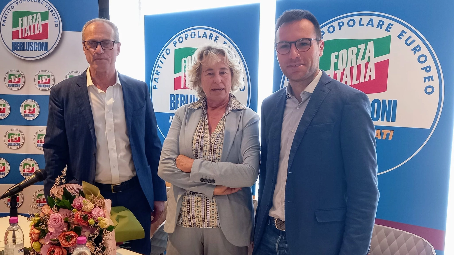 La visita della senatrice di Forza Italia è stata anche l'occasione per parlare di politica locale. L'assessore Stefano Aguzzi a Serfilippi, candidato sindaco del centrodestra: "Puoi vincere al primo turno"