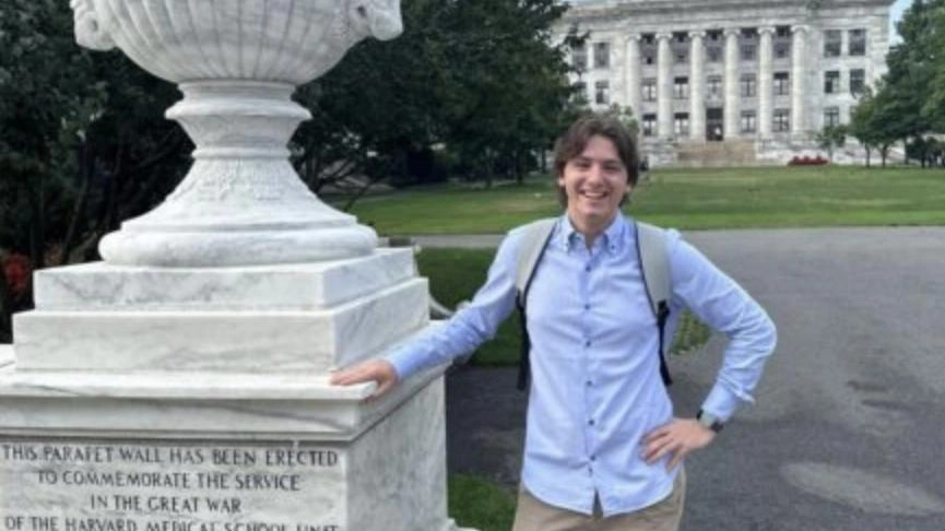 Il 24enne di San Severino Leonardo Scoccia andrà negli Usa, per frequentare i corsi della prestigiona università di Harvard È l’unico selezionato tra i laureati degli atenei europei