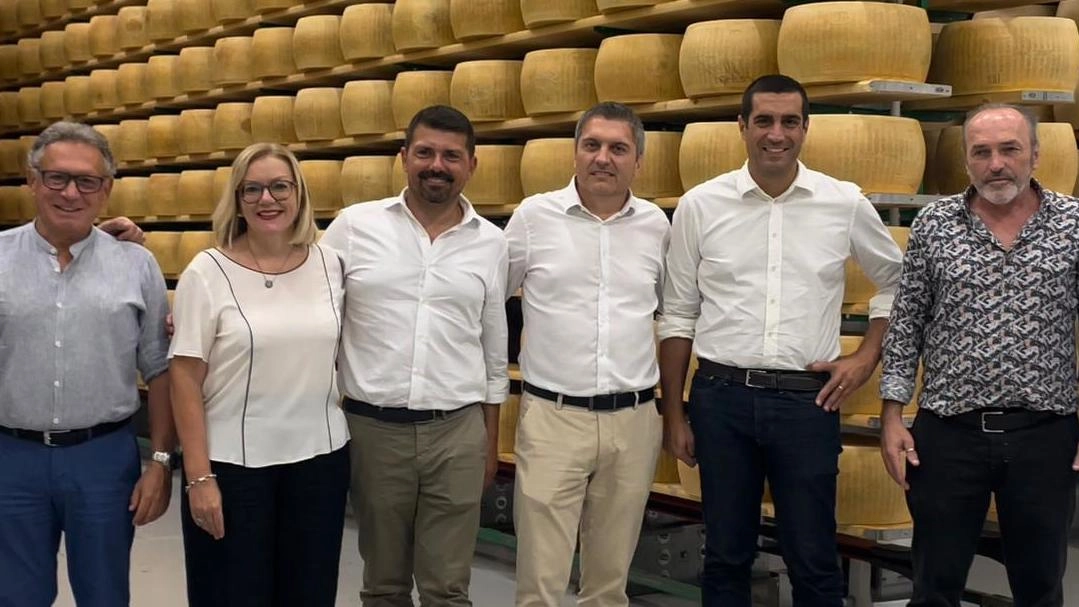 Il tour elettorale reggiano del candidato governatore del Pd verte sulla salute "Dobbiamo mettere insieme sindaci e operatori per costruire insime un piano".