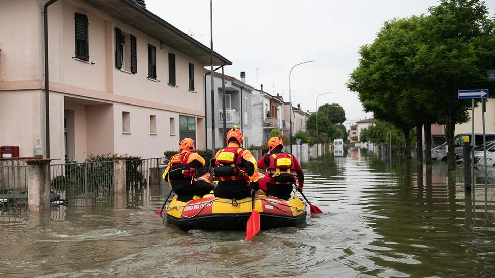 Il piano anti alluvione: "Allargheremo i fiumi. Soldi a chi lascerà le zone più a rischio"