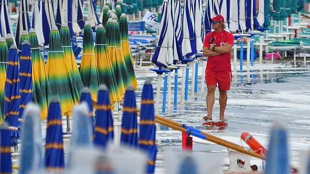 Bagnini in trincea. Le nuove concessioni e il rebus indennizzi: "Ma come li calcolano?"