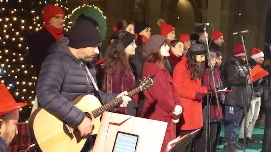 Con il concerto dei Musical Project è stato ufficialmente acceso l’altra sera l’albero di Natale in piazza Mazzini a Guastalla,...