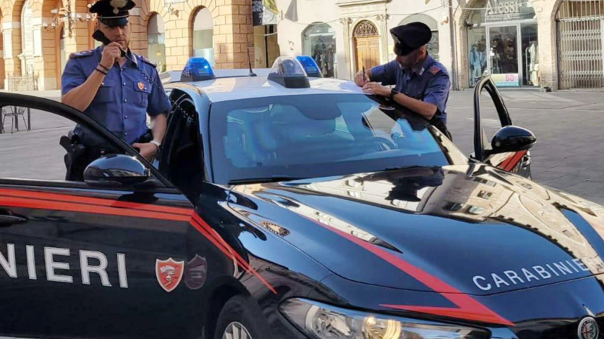 L'uomo è stato fermato dai carabinieri a Pagliare del Tronto (Ascoli)