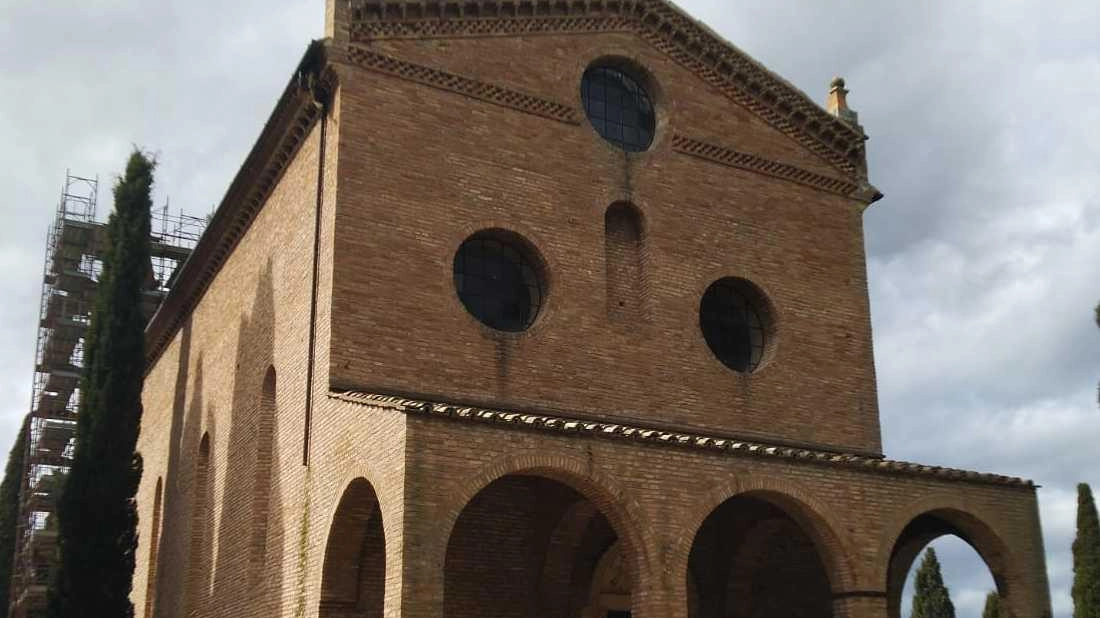 "Chiesa dell’Annunziata al cimitero di Osimo, ok ai finanziamenti per il recupero dopo il sisma"