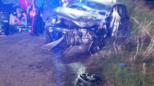 L’incidente si è verificato intorno alle 21,30 di giovedì sull’ex Statale 63. Ad avere la peggio un uomo di 48 anni al volante di una Fiat Stilo.