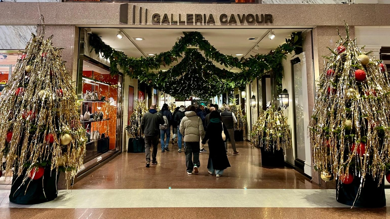 La Galleria Cavour 1959 celebra la magia del Natale con addobbi eco-compatibili