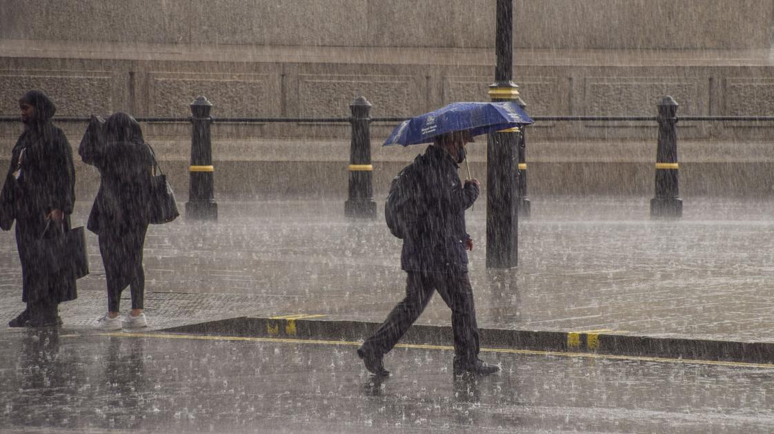 Allerta rossa domani in Emilia Romagna: forti temporali e fiumi sotto osservazione