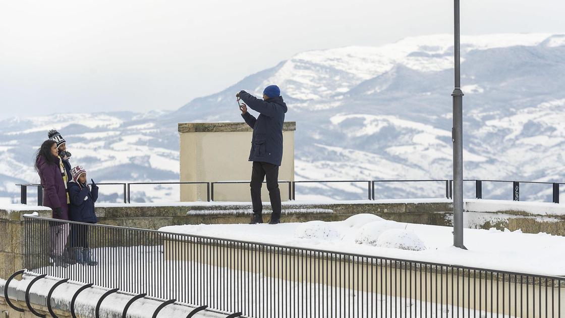 Neve a San Marino, disagi alla circolazione