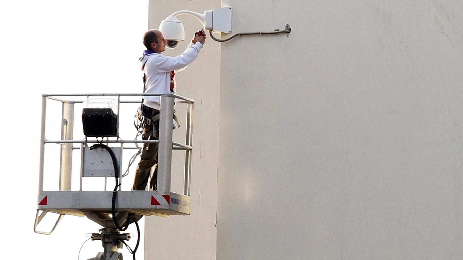 Sicurezza nell’area ex Polveriera : "In arrivo 23 nuove telecamere per il controllo del territorio"