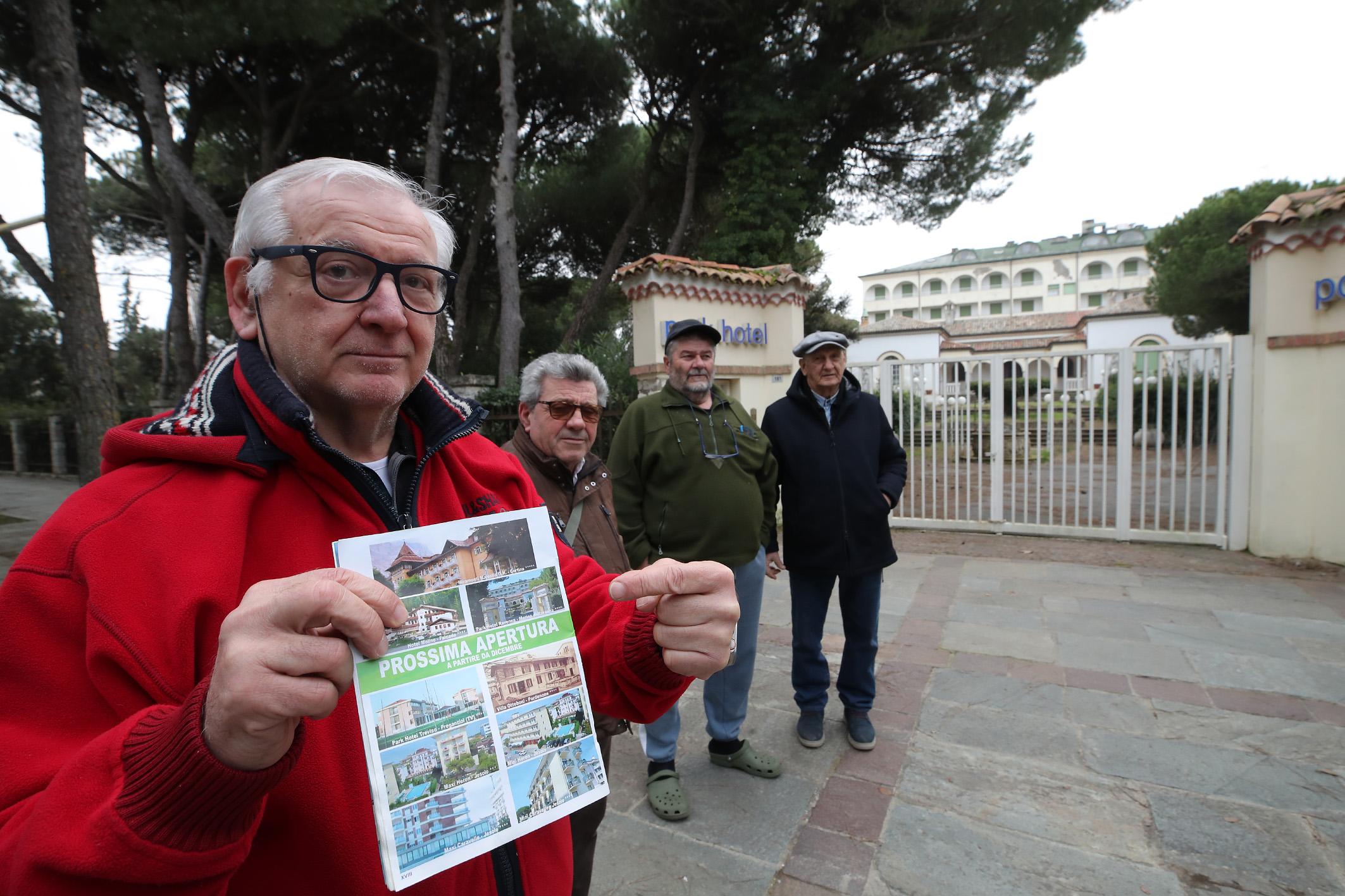 Park Hotel, l’appello: “La proprietà riapra, serve un intervento”