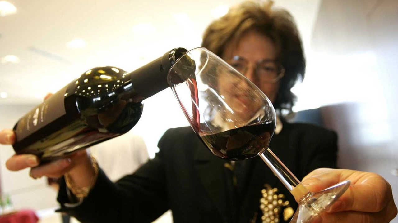 Il paese con il triste record di frane riparte dal Sangiovese nel weekend. E al Vinitaly riconosciuta ’benemerita’ l’associazione dei produttori di vino