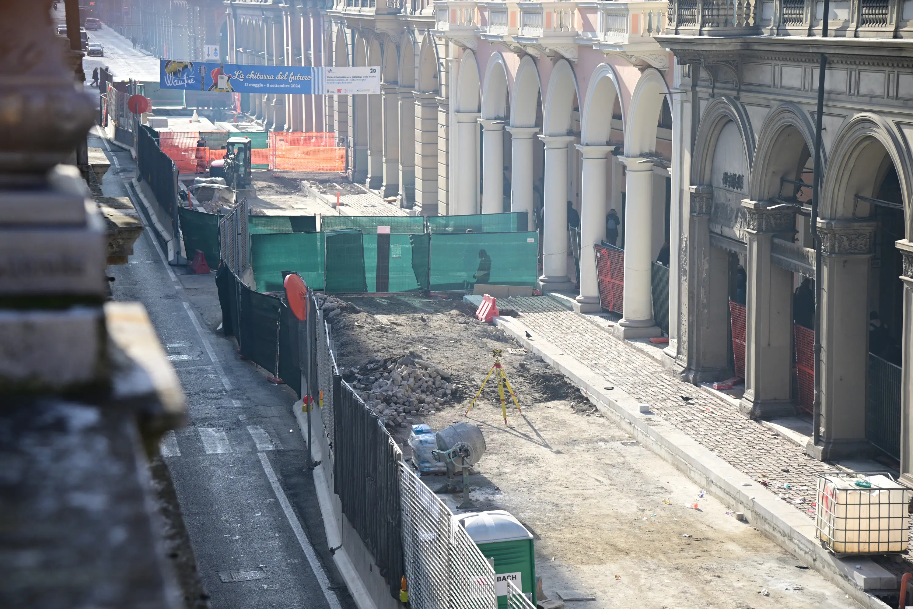 Intrappolati tra i cantieri: “Tram, centro deserto: colpa di questi lavori”