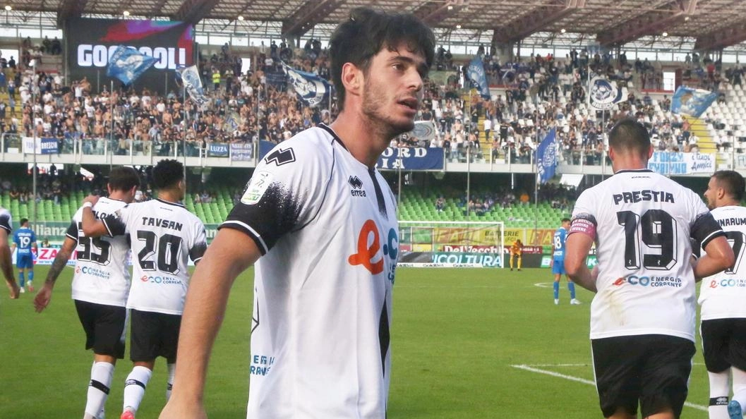 Cristian Shpendi è al lavoro per recuperare l’infortunio rimediato contro il Cosenza