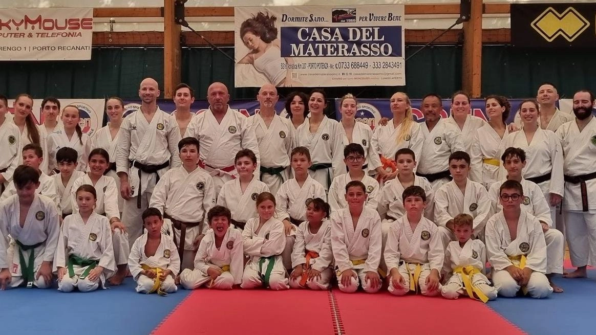 Karate, è un successo lo stage regionale a Porto Recanati