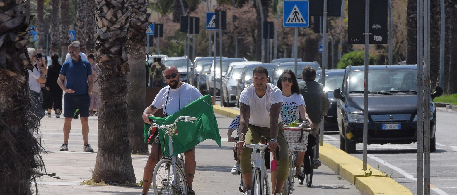 L’associazione Viviamo Civitanova: “L’economia di una città non viaggia sulle due ruote”. Ora la discussione passa in Consiglio