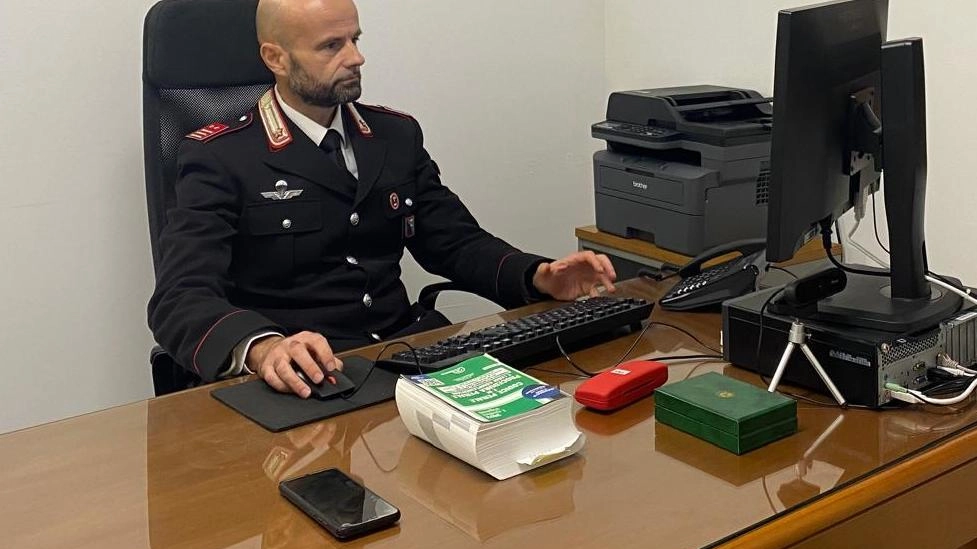 Il luogotenente Massimiliano Lucarelli, comandante dei carabinieri di San Severino