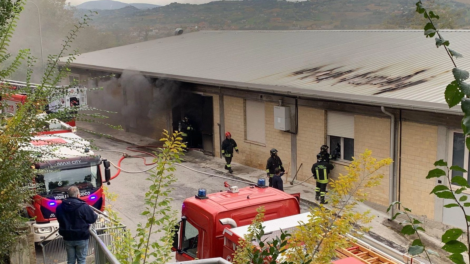 Discoteche in fiamme. Nel mirino un’altra sala. A fuoco il John Lennon: "Era un posto speciale"