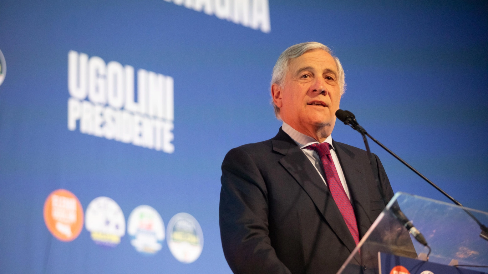 Il vicepremier e segretario di Fi, Antonio Tajani, in occasione del comizio del centrodestra per le Regionali in Emilia Romagna a Bologna