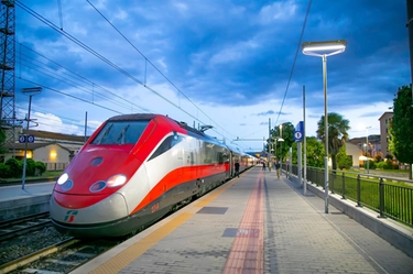 Guasto a un treno, forti ritardi tra Firenze e Bologna