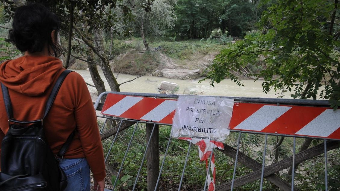 Viaggio nell’area urbana cittadina dopo il diluvio della scorsa settimana: i danni non gravi si sono però assommati a quelli di 16 mesi fa. I lavori? Mai iniziati. Petetta: "Stiamo procedendo".