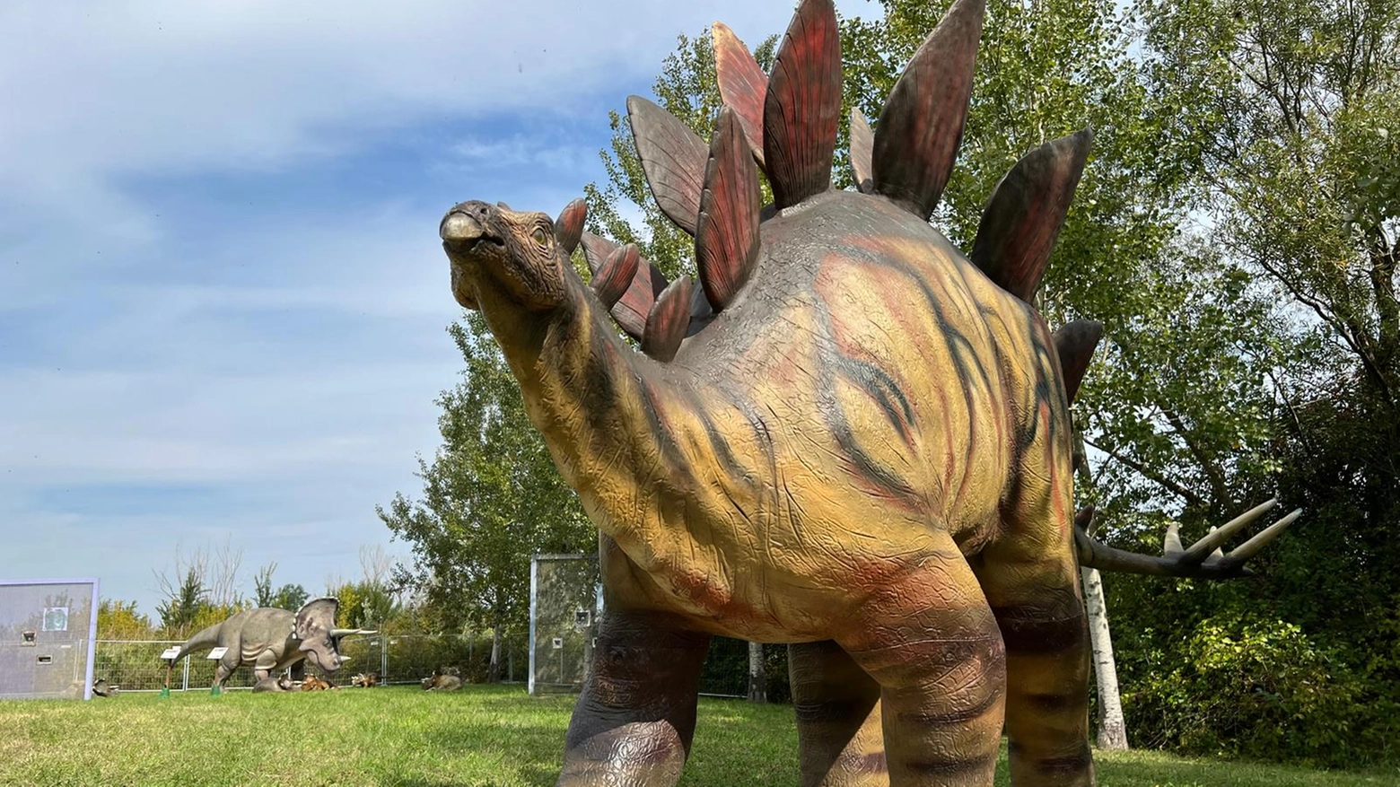 Dino Park a Poggio Berni, dinosauri in mostra fino ad aprile