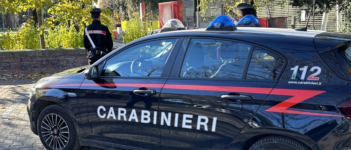 Forlì, spaccia hashish e cocaina in un parco: arrestato