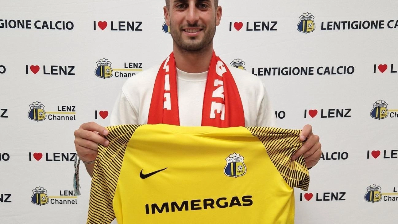 Il difensore Andrea Masetti, dopo un lungo giro per l'Italia, torna a giocare nella sua zona d'origine con il Lentigione, pronto a mettere in campo la sua esperienza in Serie C.