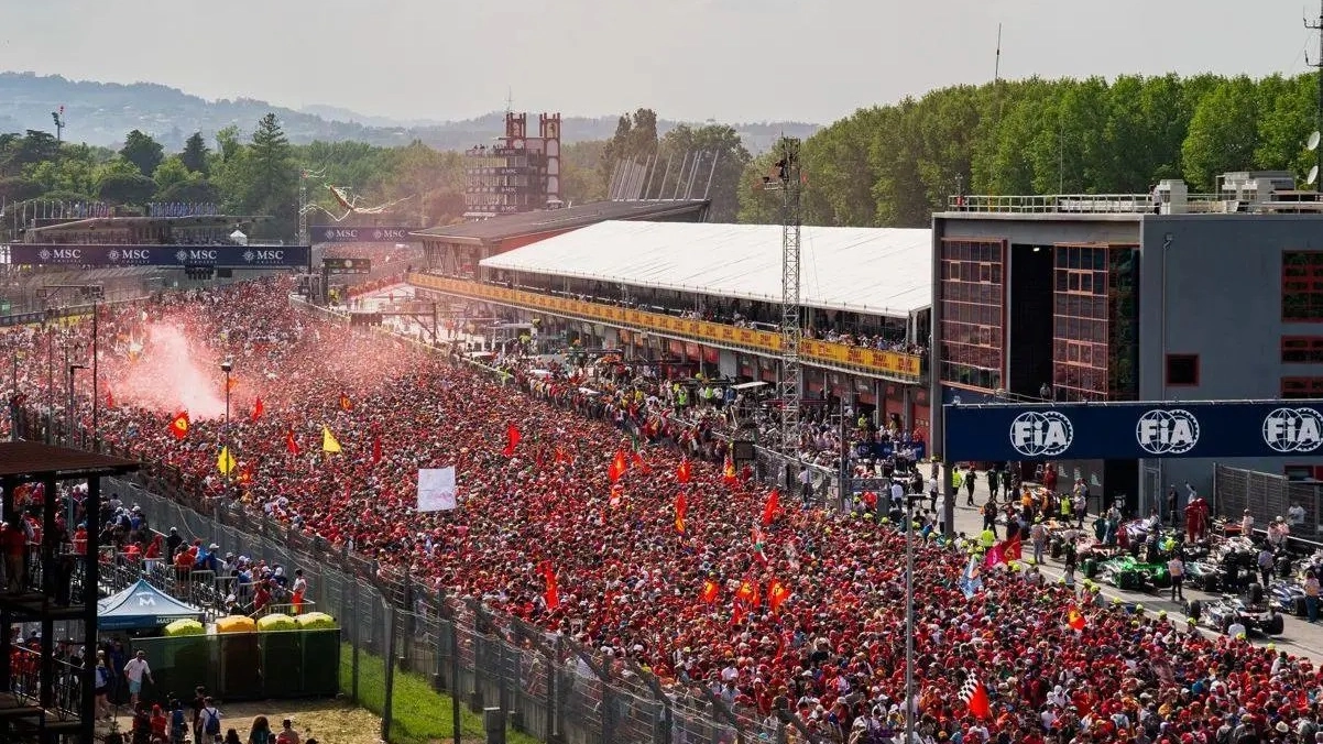 L'invasione di pista alla fine del Gran premio 2024