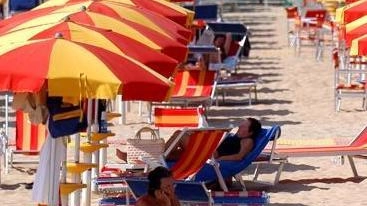 La spiaggia dei Comuni: "Decreto da cambiare. Una parte dei canoni vada ai municipi"