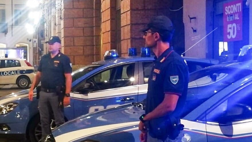 Risse, violenze sessuali e baby gang. Un’estate di follia lungo la costa