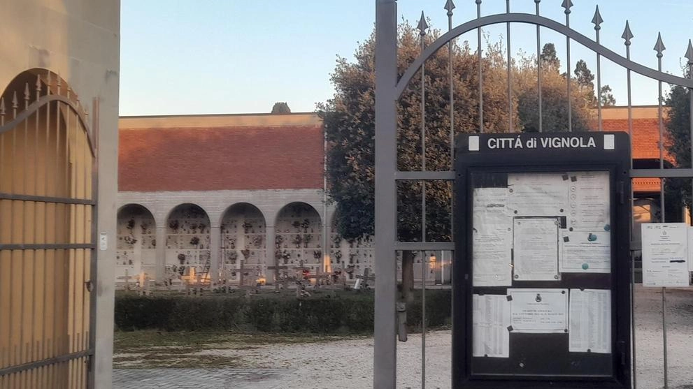 Il cimitero di Vignola