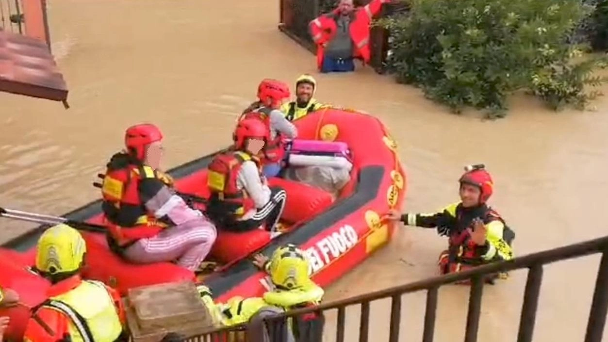 L’assessore regionale alla Protezione civile ha riferito in aula quale sarà l’iter per gli eventuali risarcimenti: "Ma siamo ancora in una fase di ricognizione"