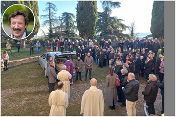 Chiesa gremita per il funerale di Cesare Ragazzi