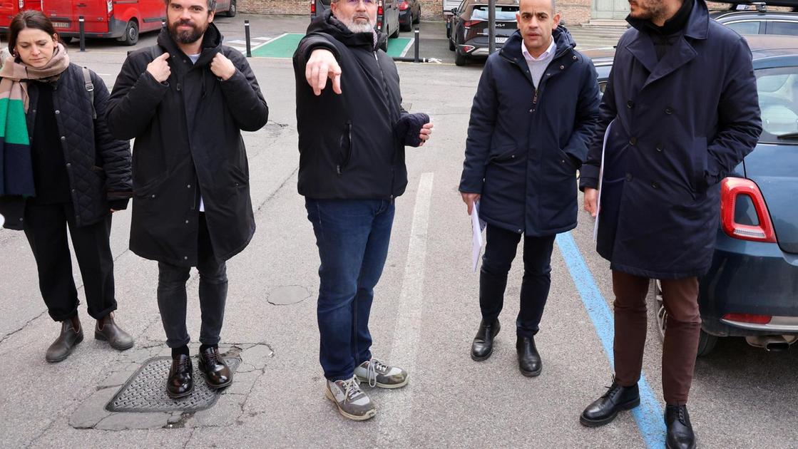 Via ai sondaggi archeologici. Meno parcheggi in piazza Aguselli