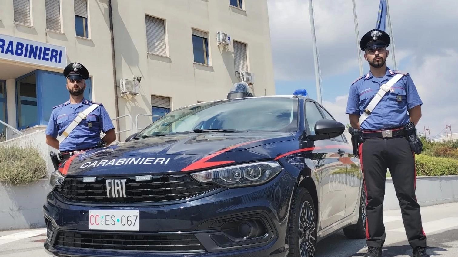 Ruba un’auto e scappa via. Scoperto e denunciato un 29enne