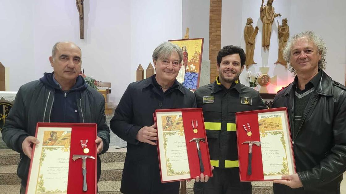 Vigili del fuoco e capitaneria in festa per la patrona