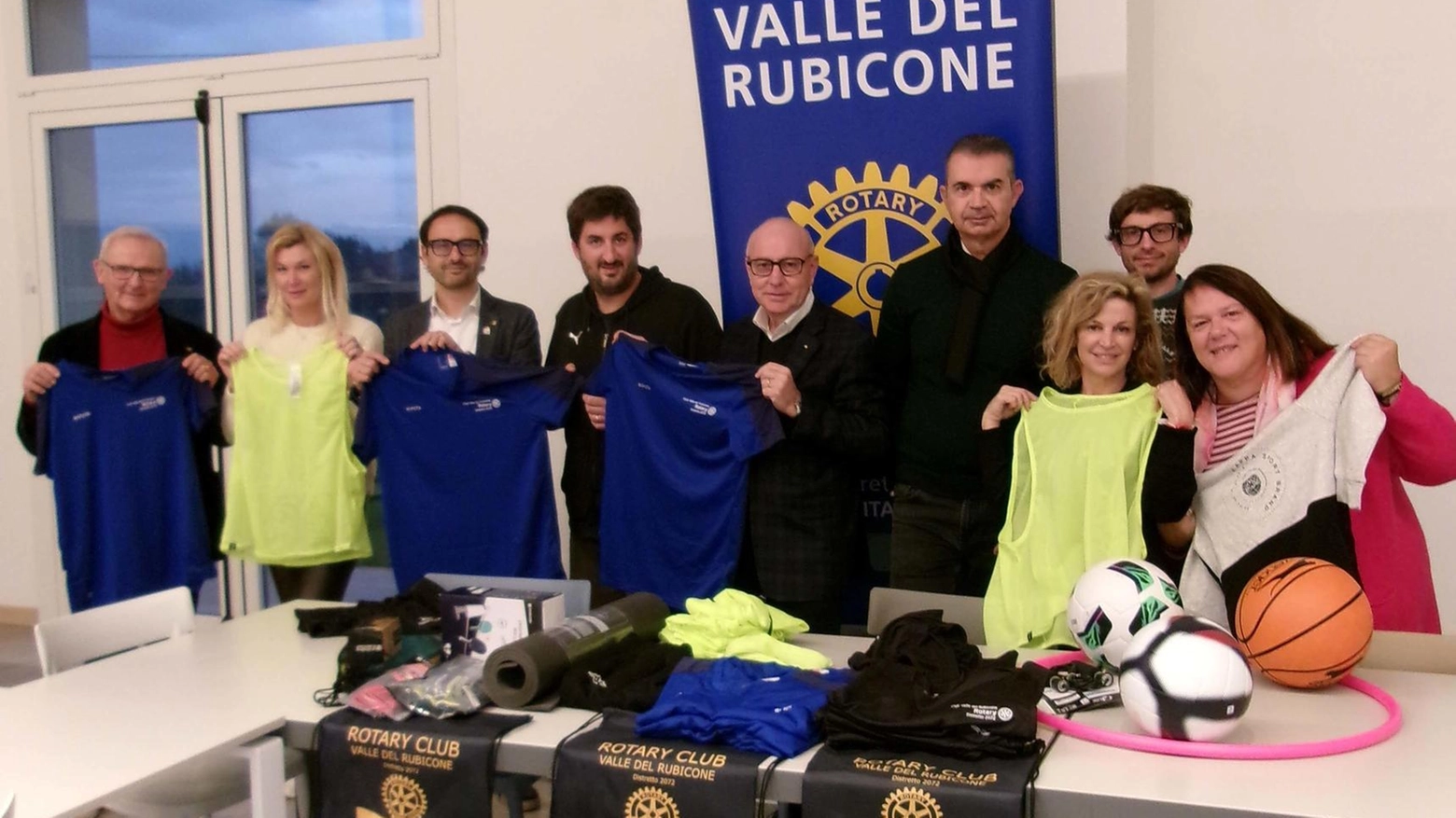 Rotary Club, maglie e canotte per i ragazzi de   ’Gli Amici di Gigi’