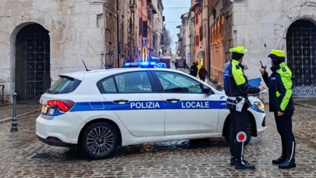 Una pattuglia della Polizia locale al Pincio (foto d’archivio)