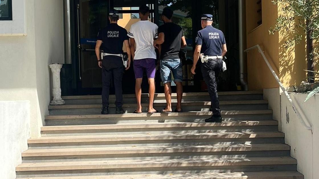 Controlli della polizia locale. Individuati due giovani che bivaccavano al San Biagio