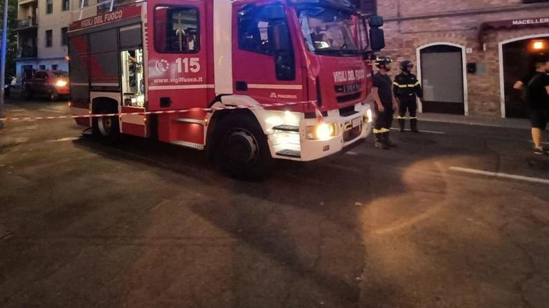 Rogo in una palazzina di via Sinistra Guerro al civico 7