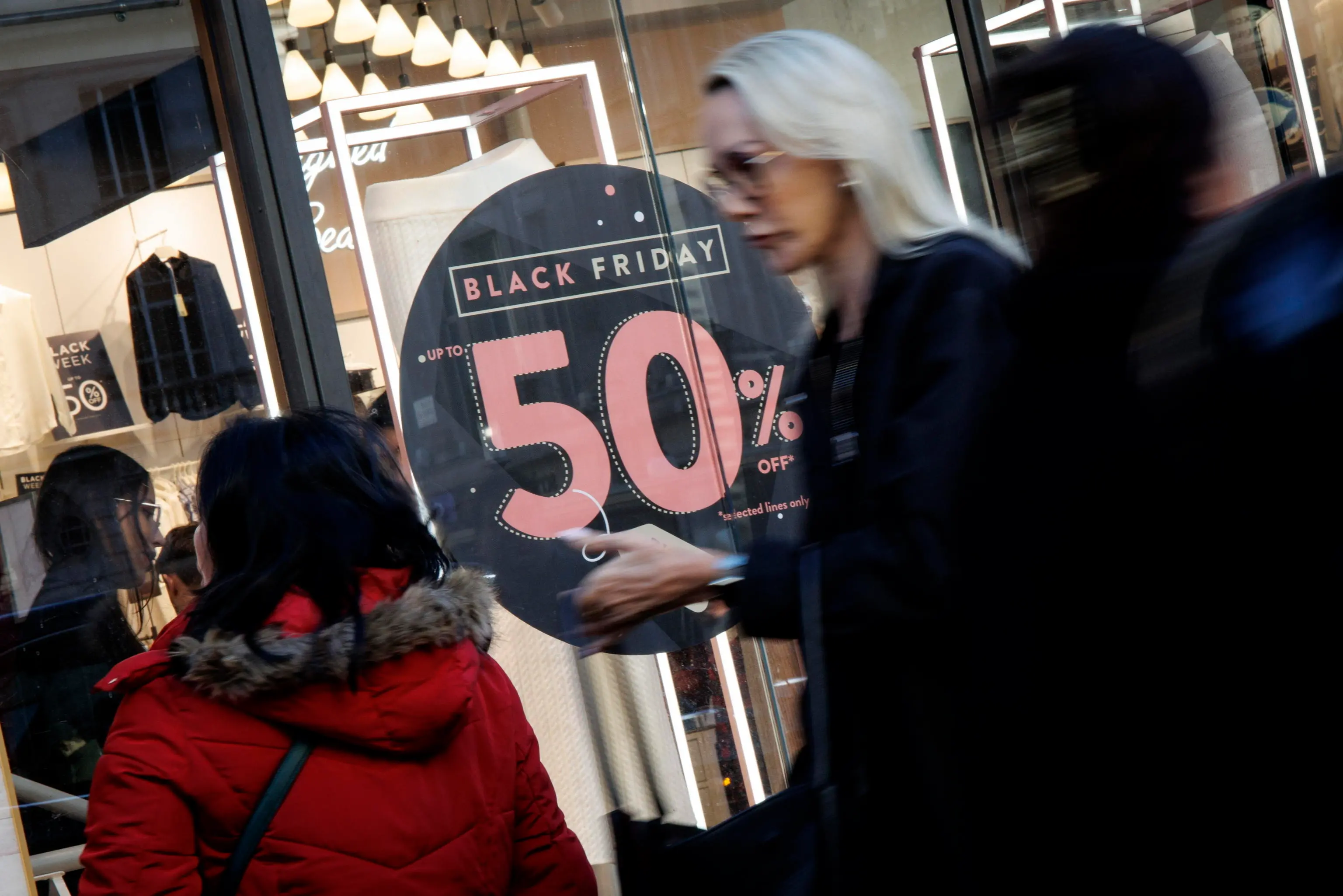 Black Friday dei bolognesi: curiosità in vetrina (e non solo)