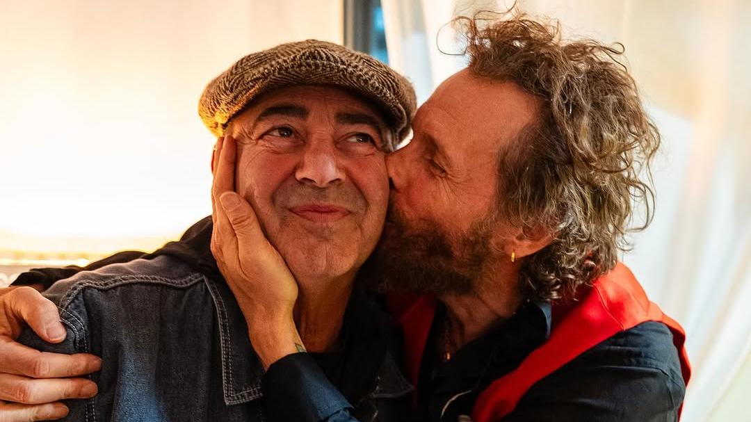 Jovanotti e Luca Carboni insieme, le foto scatenano i social