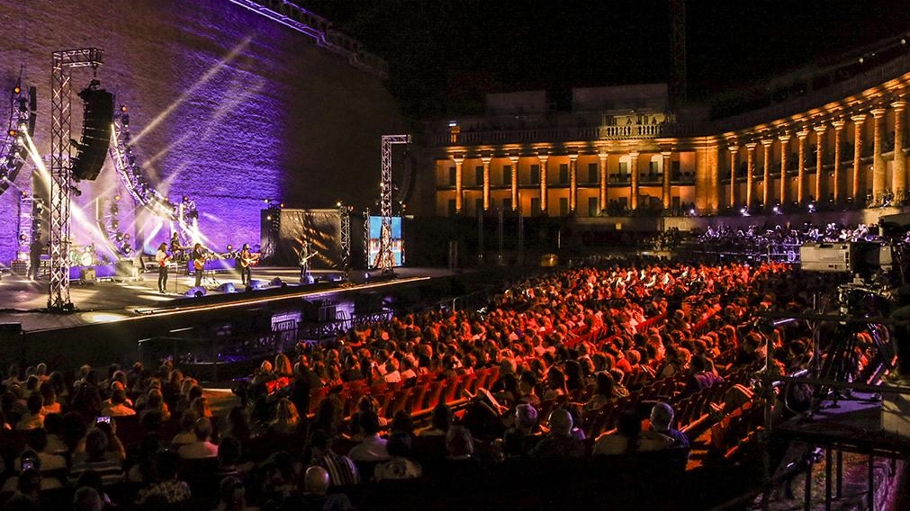 Musicultura, prima serata. Diodato dà spettacolo, brividi allo Sferisterio