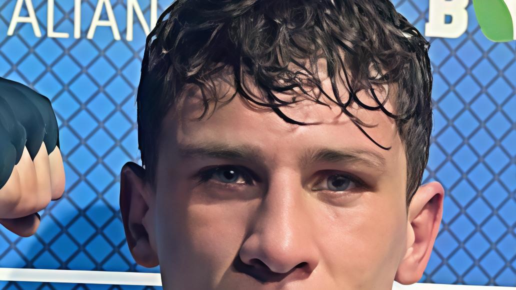 Boxe Canotta azzurra per tre pugili reggiani