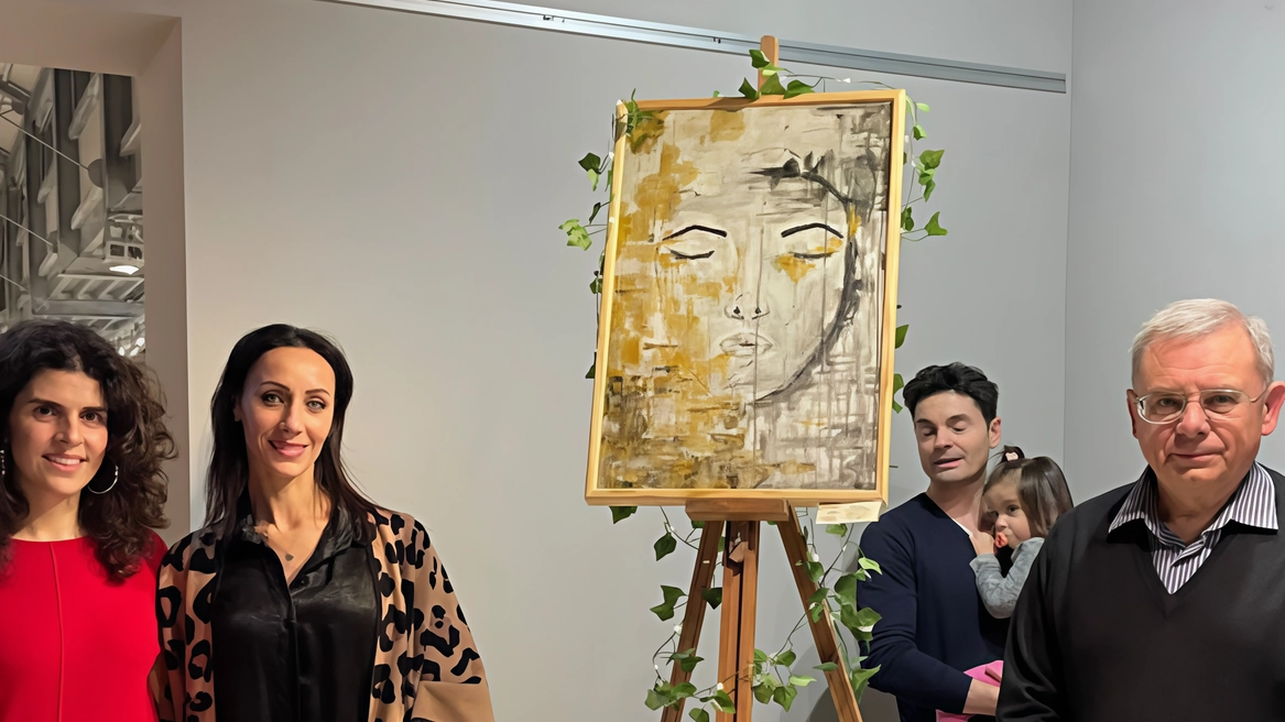 Inaugurata mostra "Sguardi… la Donna nell’arte" di Federica Raminelli a Copparo. Assessorato elogia l'artista per la sua versatilità e impegno nel progetto "Donne nell’Arte".