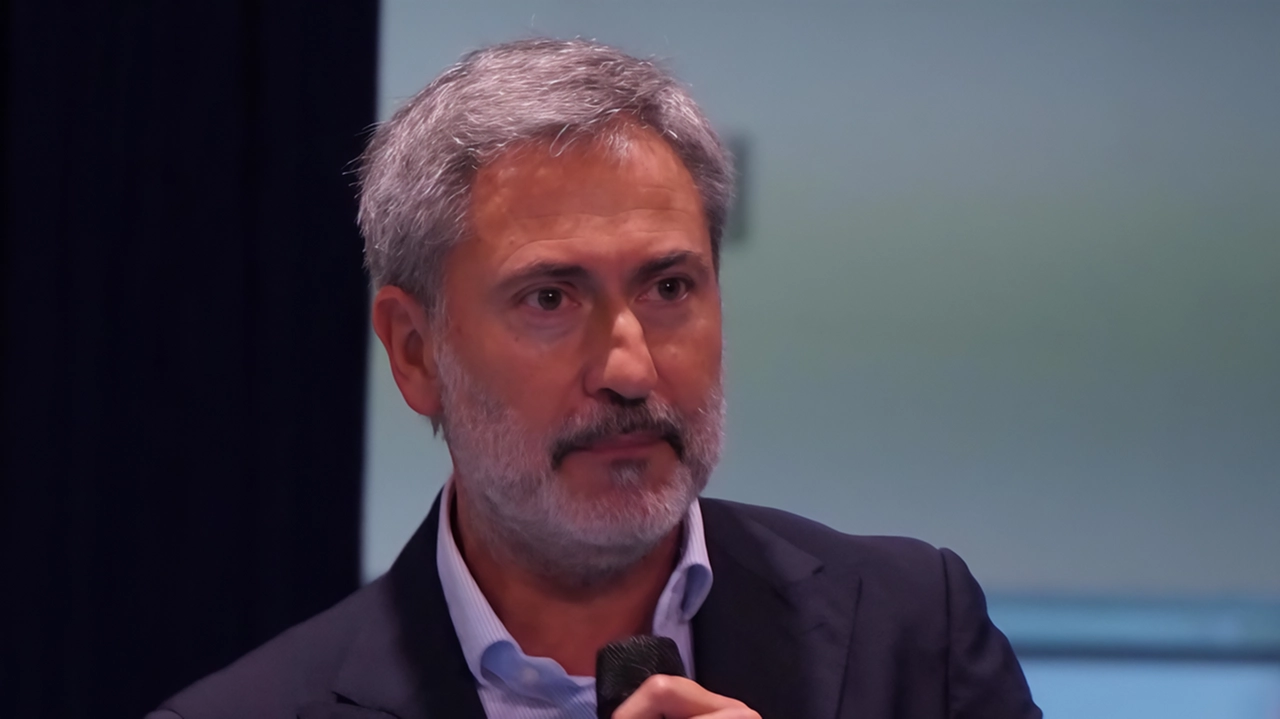 Andrea Foglia, presidente dell’associazione Red Aps (Rete educazione digitale), ha siglato l’accordo