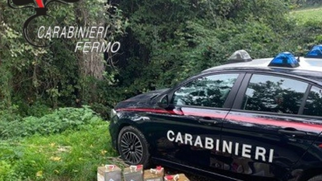 Parte dei rifiuti tossici sequestrati dai carabinieri 