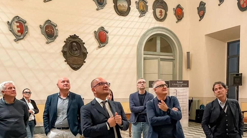 Il municipio recanatese ha particolarmente colpito il senatore Guido Castelli