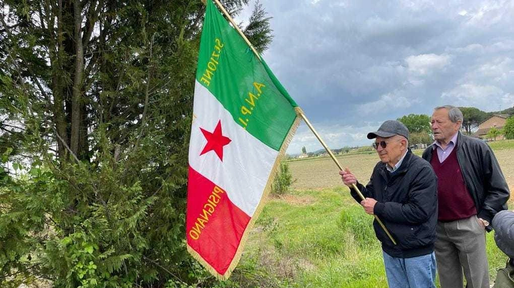 Una commemorazione dell’Anpi Cervia (da Facebook dell’associazione)