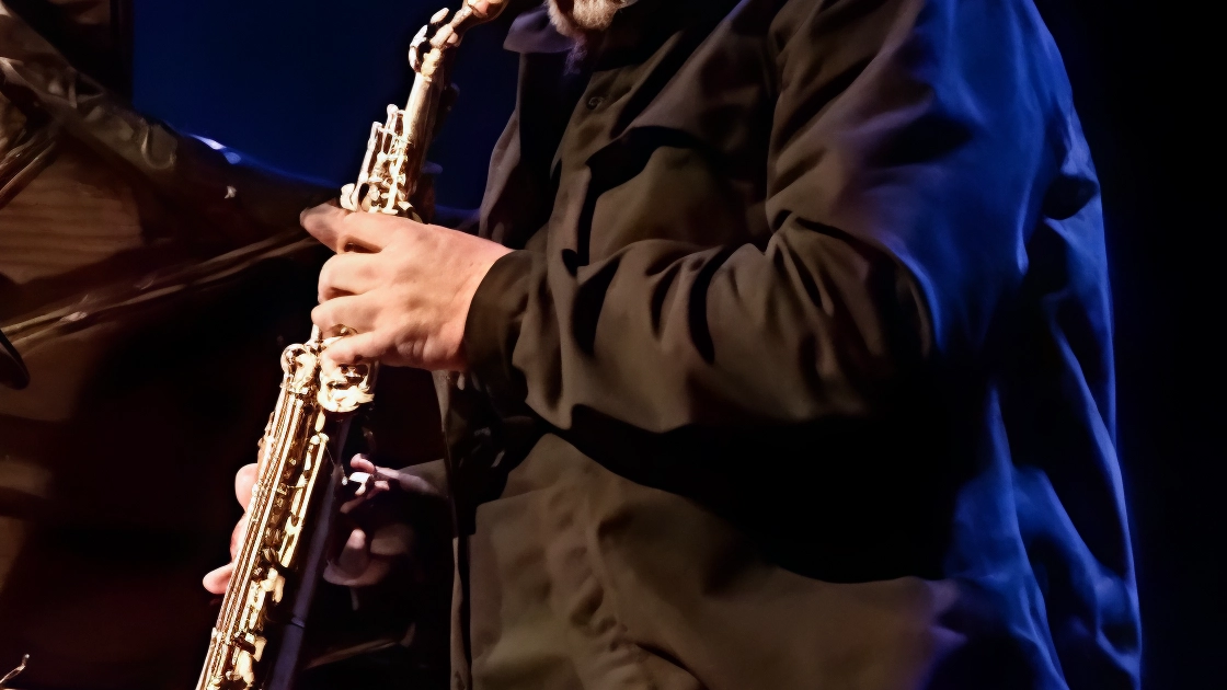 Buona la prima per JazzAp. Al sax c’è Enzo Favata